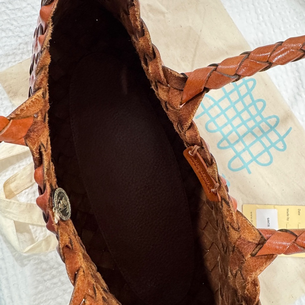 Dragon Diffusion Santa Croce Small Tan - Picture 5 of 6